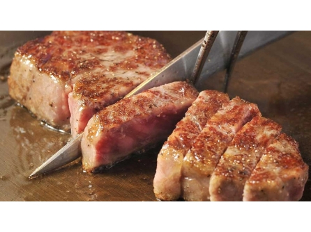 時給１.０００円

☆リゾートホテル内☆
　和食レストラン
　　ホール補助
(注文受取無し、主に後片付け)

飛び飛び不規則でも好きな日に働けます

●6/1(木)～6/30(金)
毎日募集中
a)10時半～14時半
b)17時半～21時半